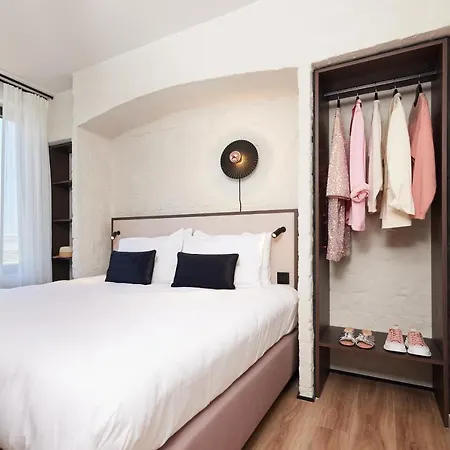 Rosa Hotell 3*